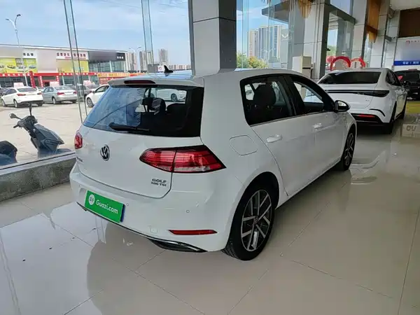 Volkswagen Golf 2020