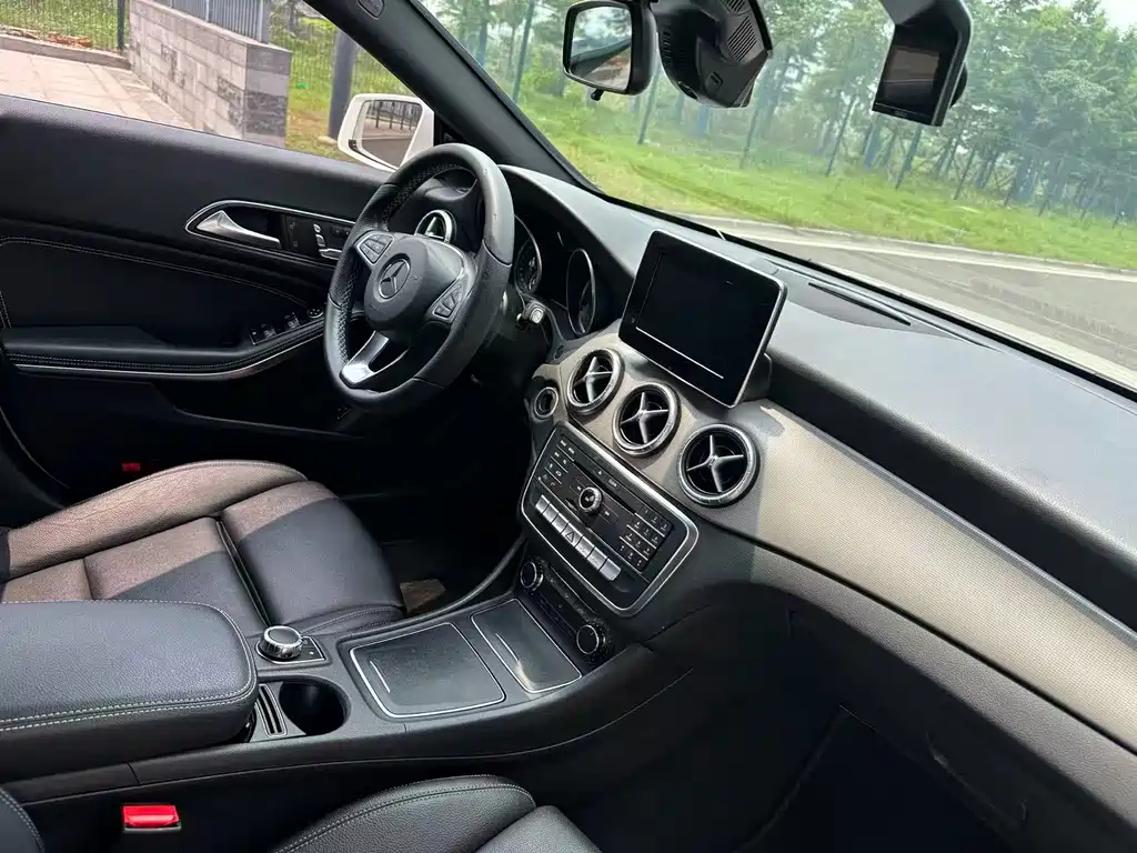 Mercedes-Benz CLA 2017 — фото 12