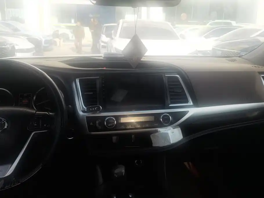 Toyota Highlander 2019 — фото 13