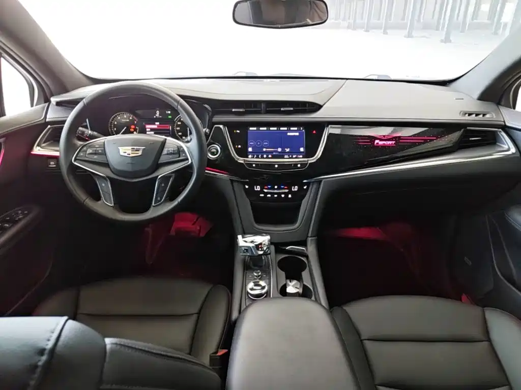 Cadillac XT5 2021 — фото 10