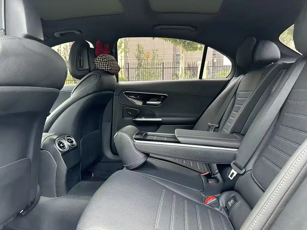 Mercedes-Benz C-Class 2023