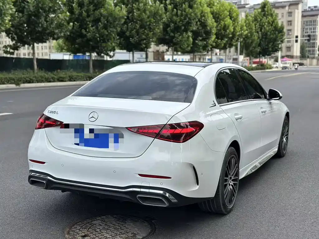 Mercedes-Benz C-Class 2023