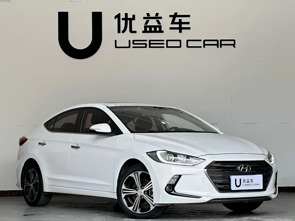 Hyundai Elantra 2019 — фото 3