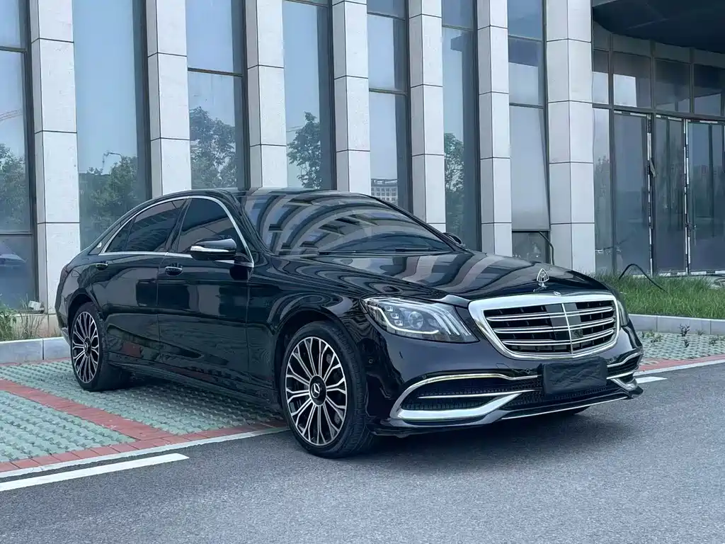 Mercedes-Benz S-Class 2020