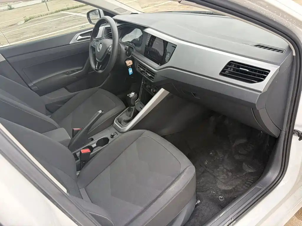 Volkswagen Polo 2021