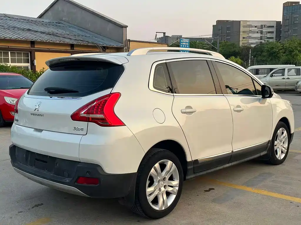 Peugeot 3008 2015 — фото 10