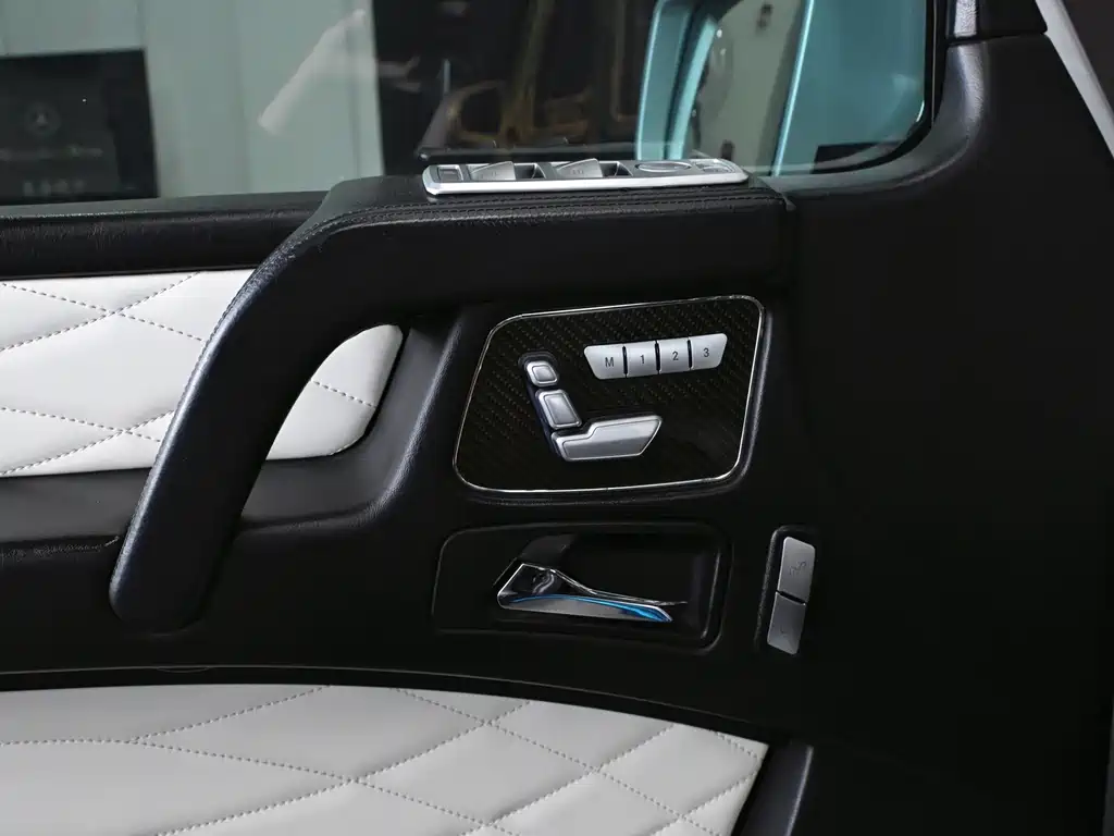 Mercedes-Benz G-Class 2014 — фото 15
