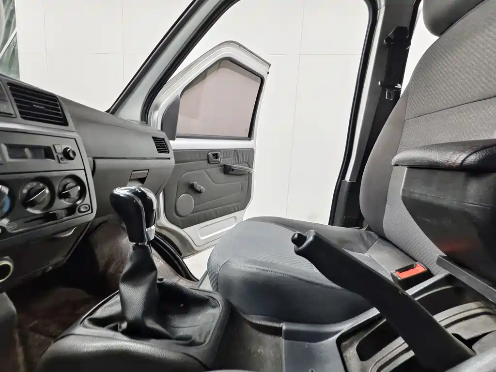 Wuling Rongguang Mini Truck 2018 — фото 9