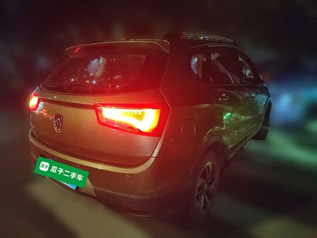 Baojun 560 2015