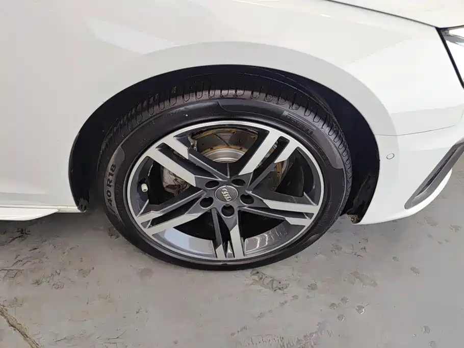 Audi A4L 2022