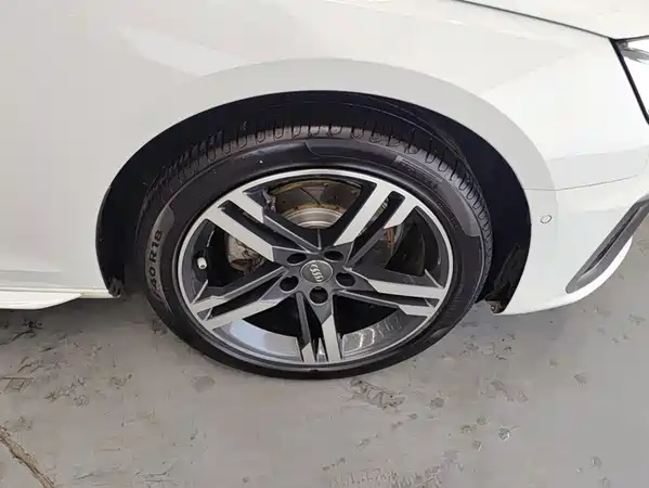 Audi A4L 2022