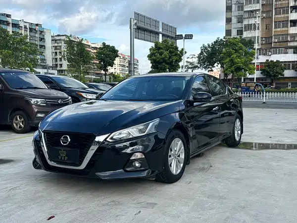 Nissan Teana 2022
