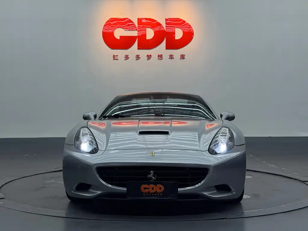 Ferrari California T 2011 — фото 10