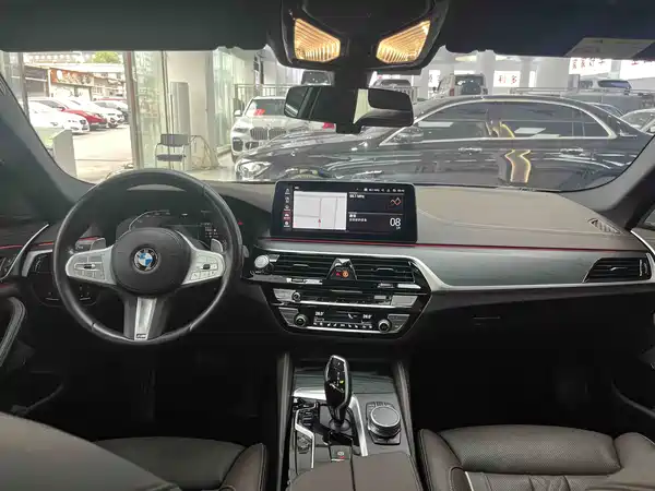 BMW 5 Series 2023