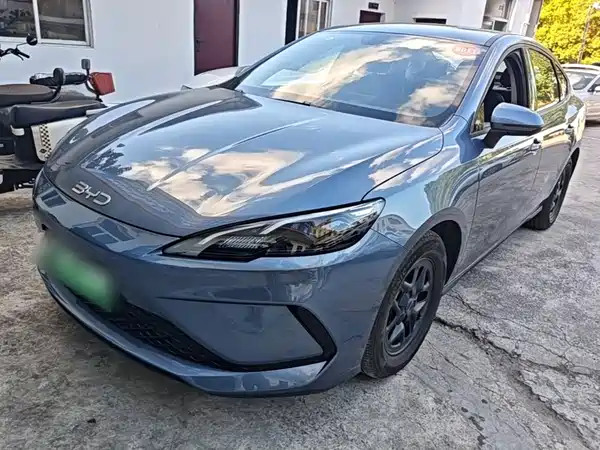 BYD Seal 05 DM-i 2025