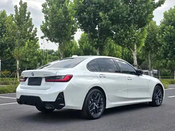 BMW 3 Series 2025