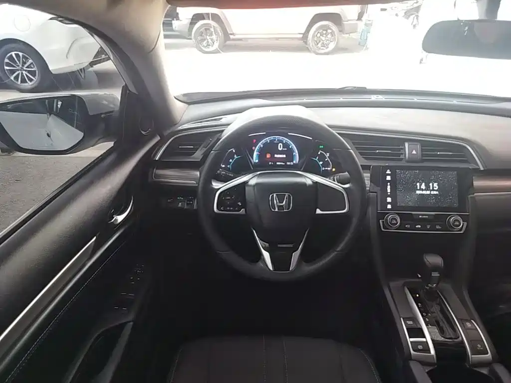 Honda Civic 2021 — фото 11