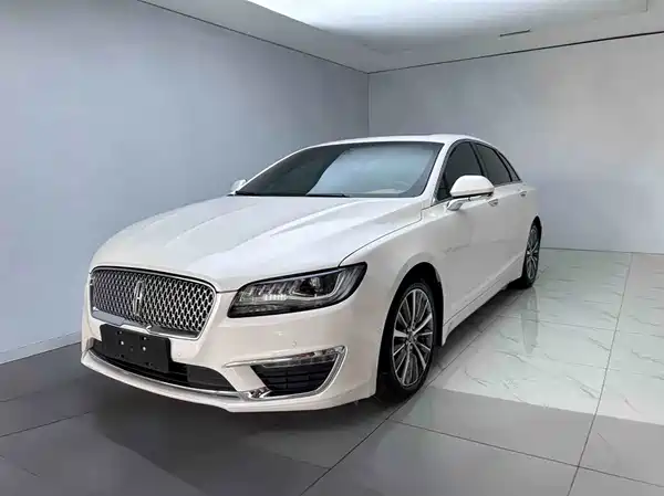 Lincoln MKZ 2020