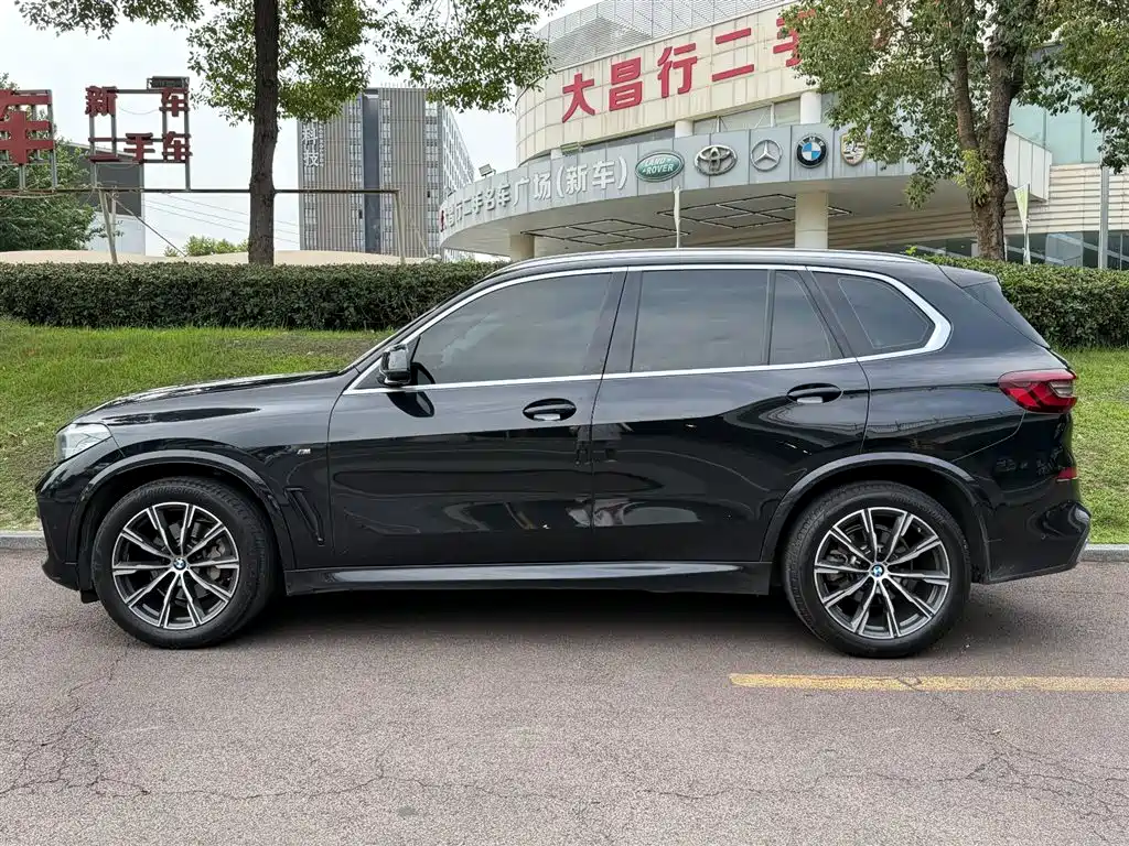 BMW X5 2021