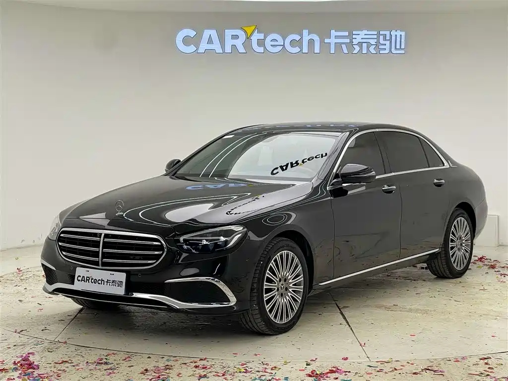 Mercedes-Benz E-Class 2023 — фото 1