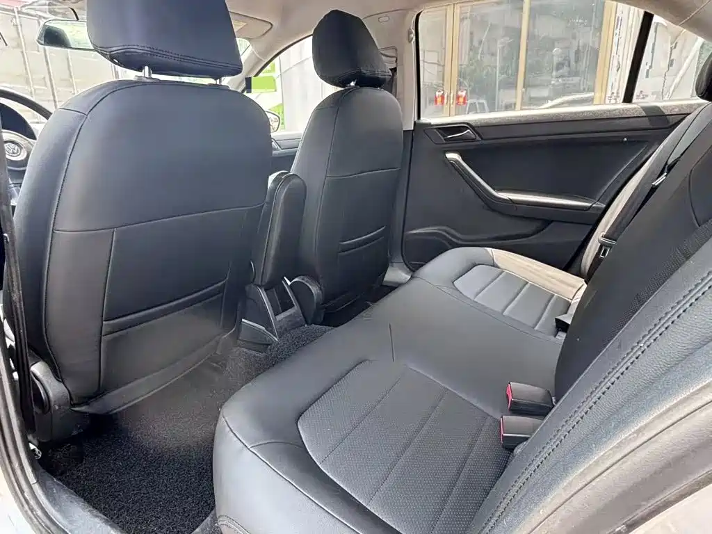 Volkswagen Jetta 2015