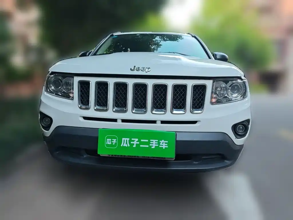 Jeep Compass 2015 — фото 24