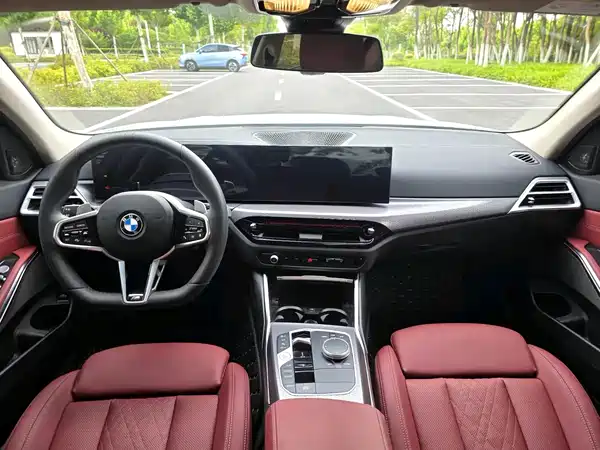 BMW 3 Series 2025