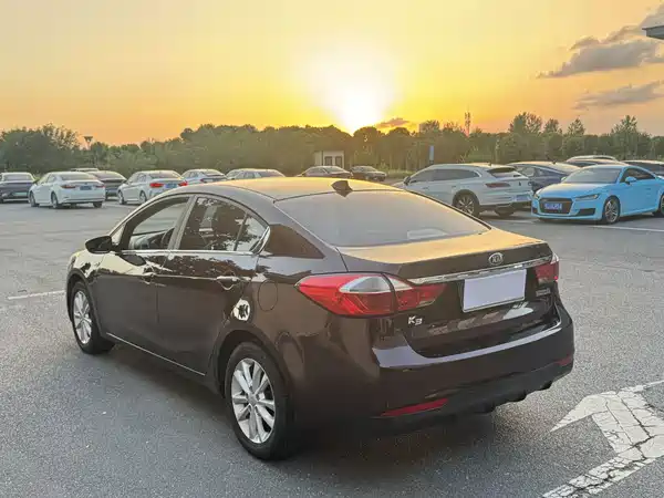 Kia K3 2016