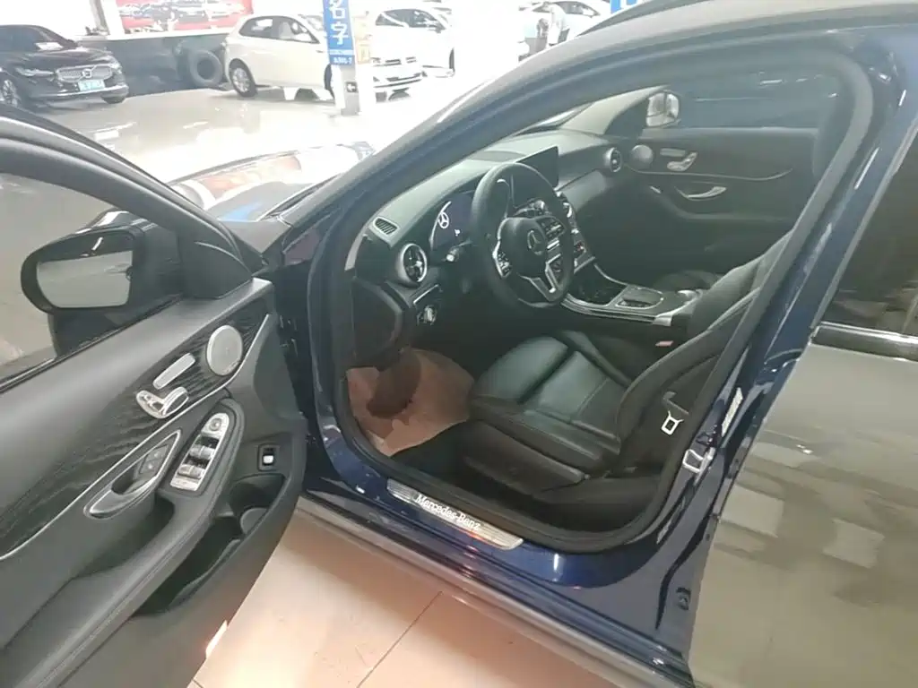 Mercedes-Benz C-Class 2020 — фото 16