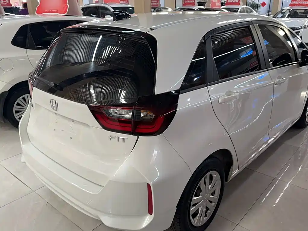 Honda Fit 2023 — фото 12