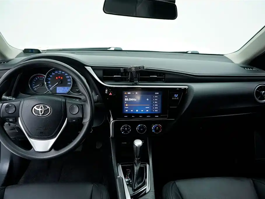 Toyota Levin 2018 — фото 3