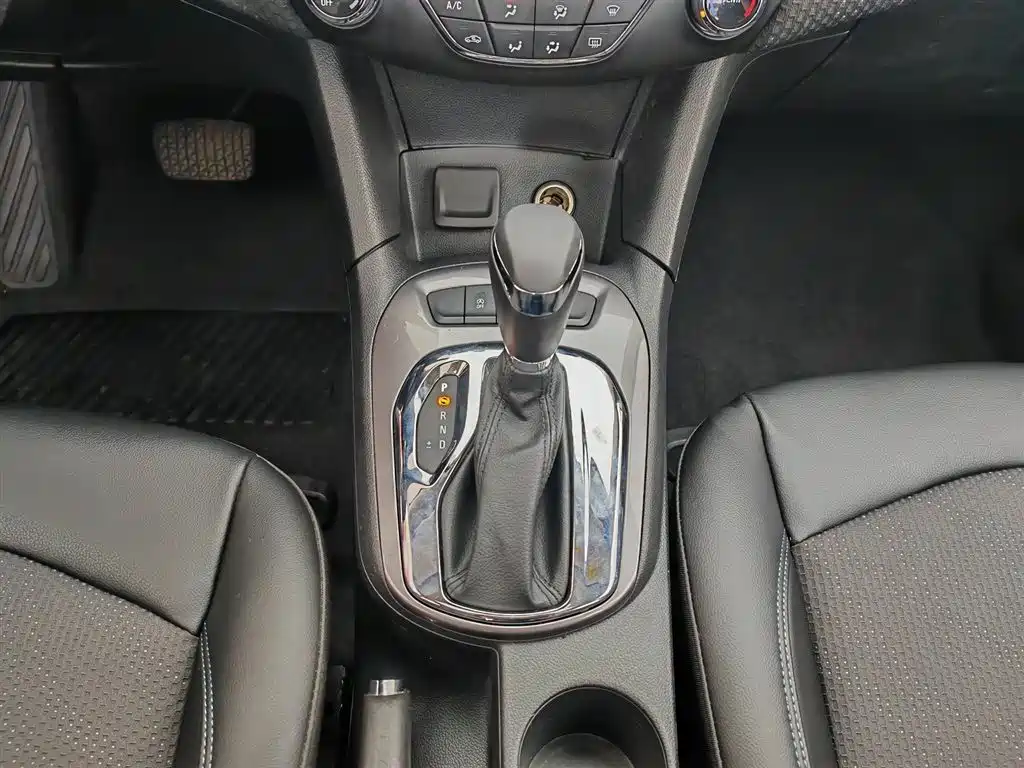 Chevrolet Cruze 2016 — фото 13