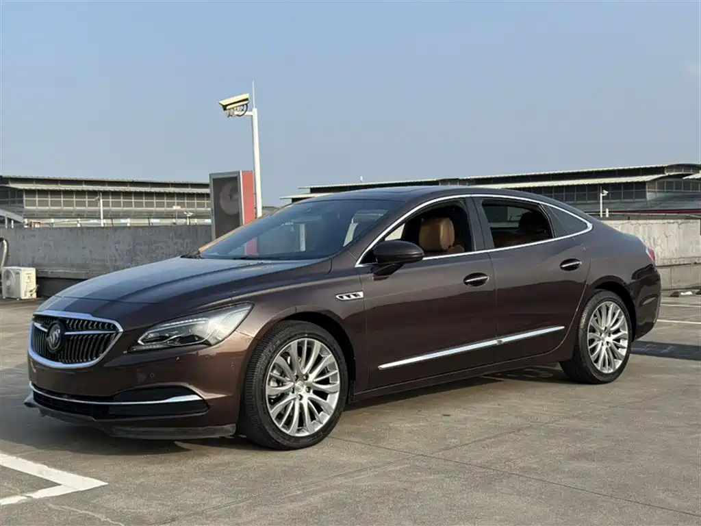 Buick LaCrosse 2018 — фото 25