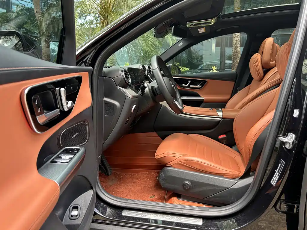 Mercedes-Benz GLC 2023