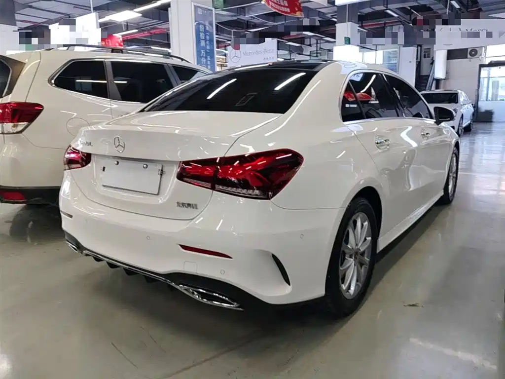 Mercedes-Benz A-Class 2022 — фото 7