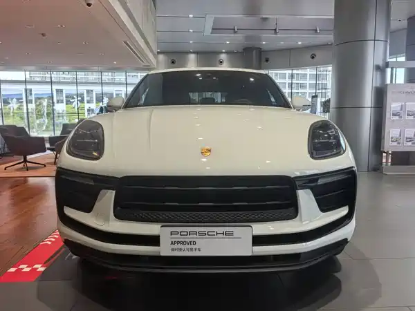 Porsche Macan 2023