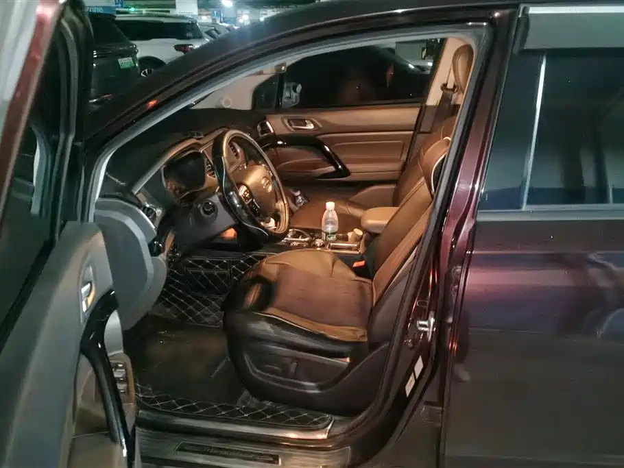 GAC Motor GS4 Hybrid 2018 — фото 9