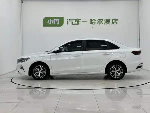 Geely Emgrand 2023