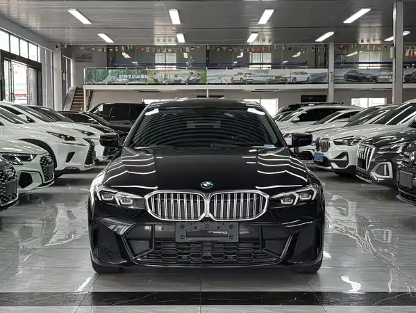 BMW 3 Series 2023