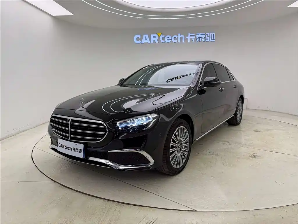 Mercedes-Benz E-Class 2022 — фото 1