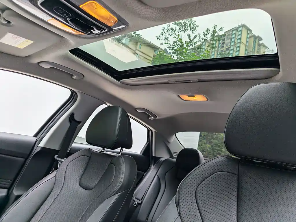 Hyundai Elantra 2024