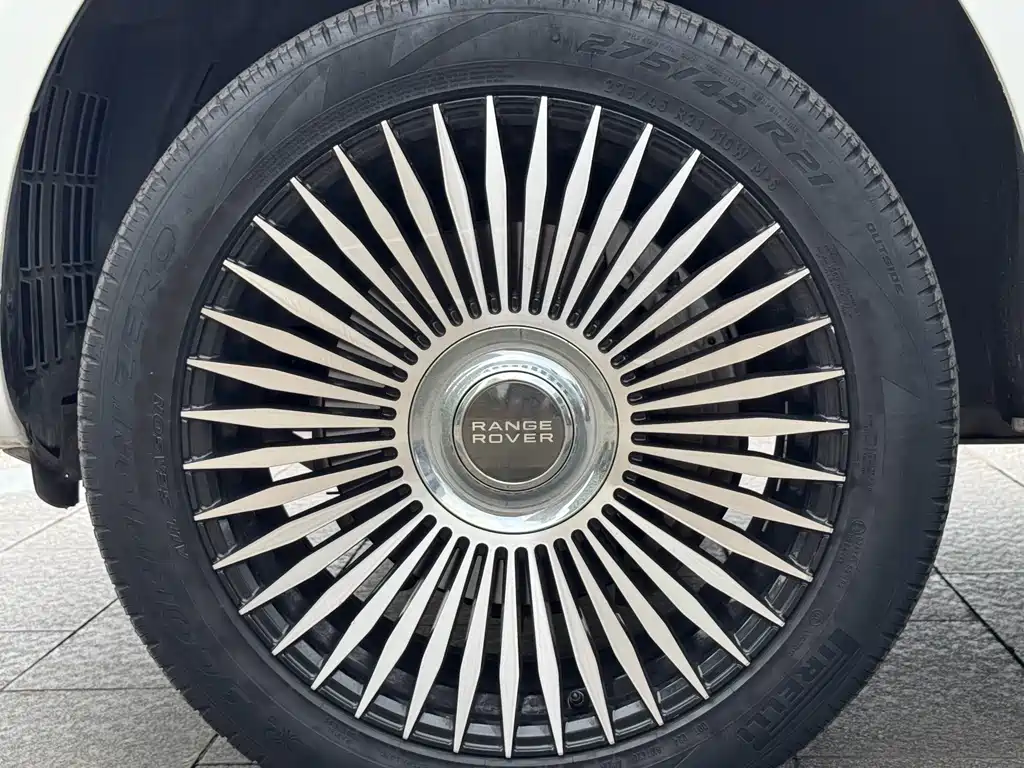 Land Rover Sport 2020 — фото 11