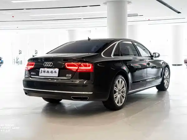 Audi A8 2012