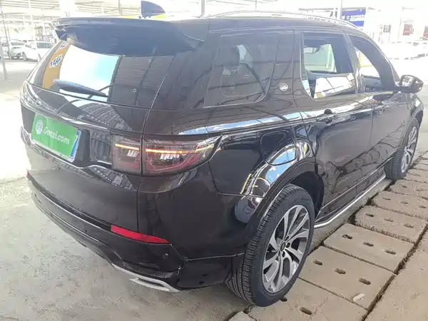 Land Rover Discovery Sport 2022