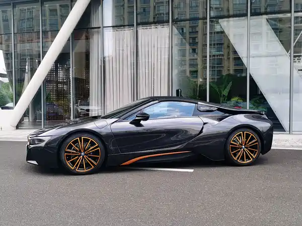BMW i8 2020