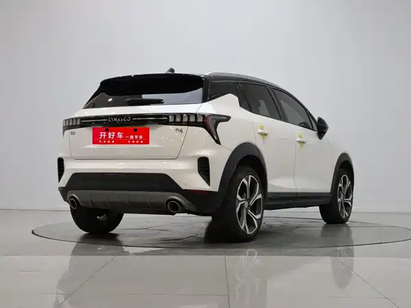 Lynk & Co 06 2023