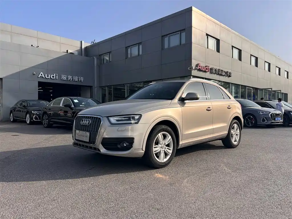Audi Q3 2015