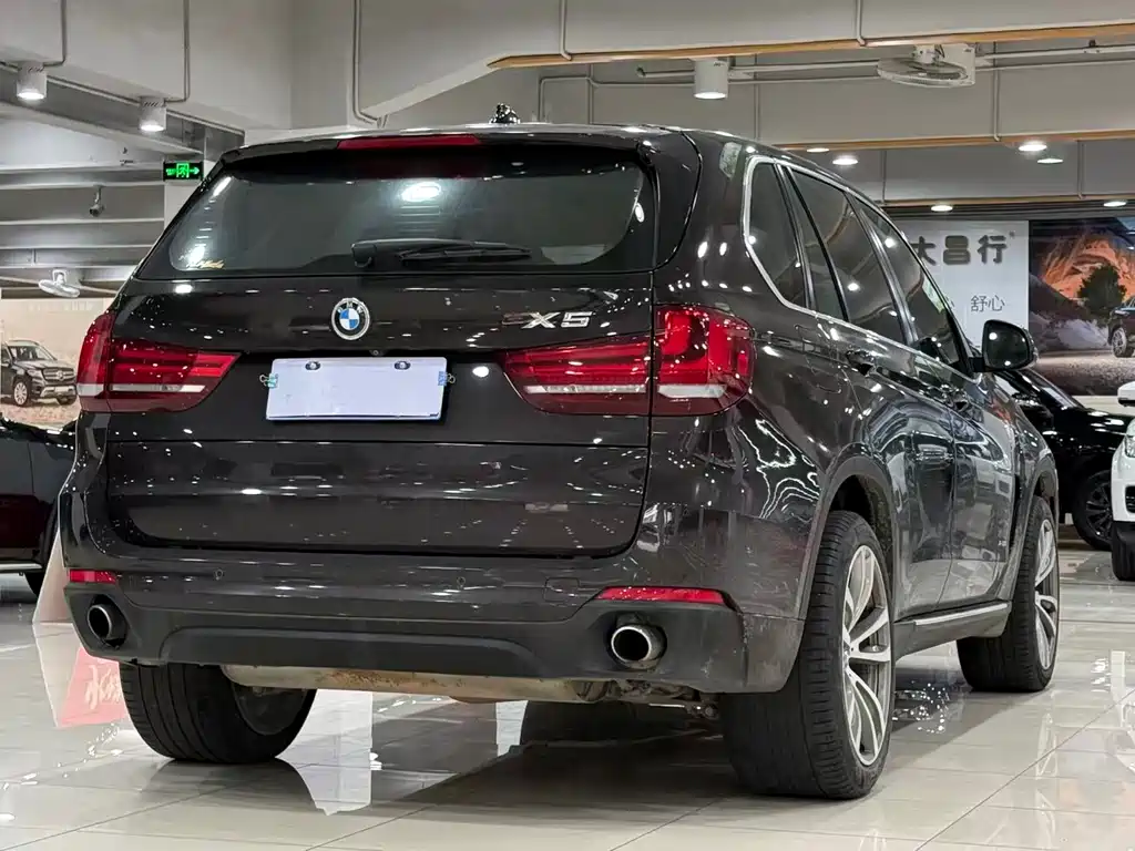 BMW X5 2017 — фото 18