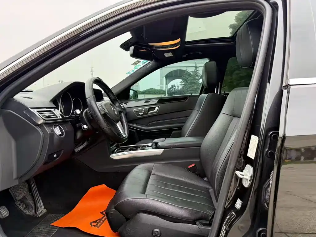 Mercedes-Benz E-Class 2015
