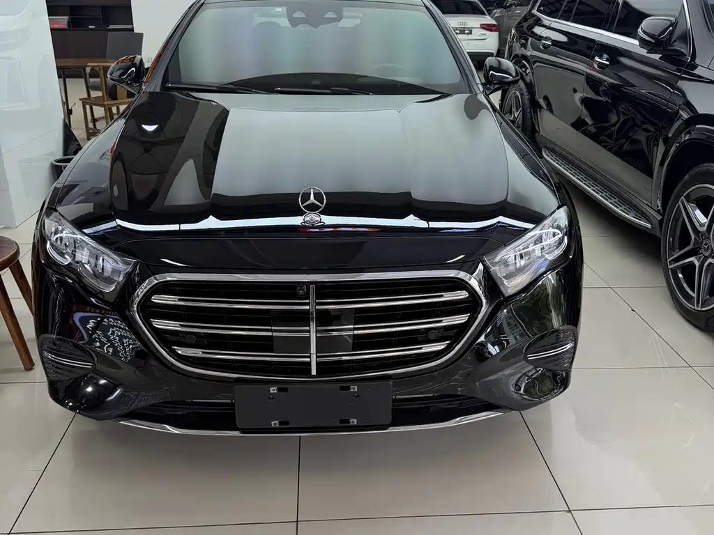 Mercedes-Benz E-Class 2024